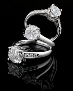 Lab-grown diamond engagement rings