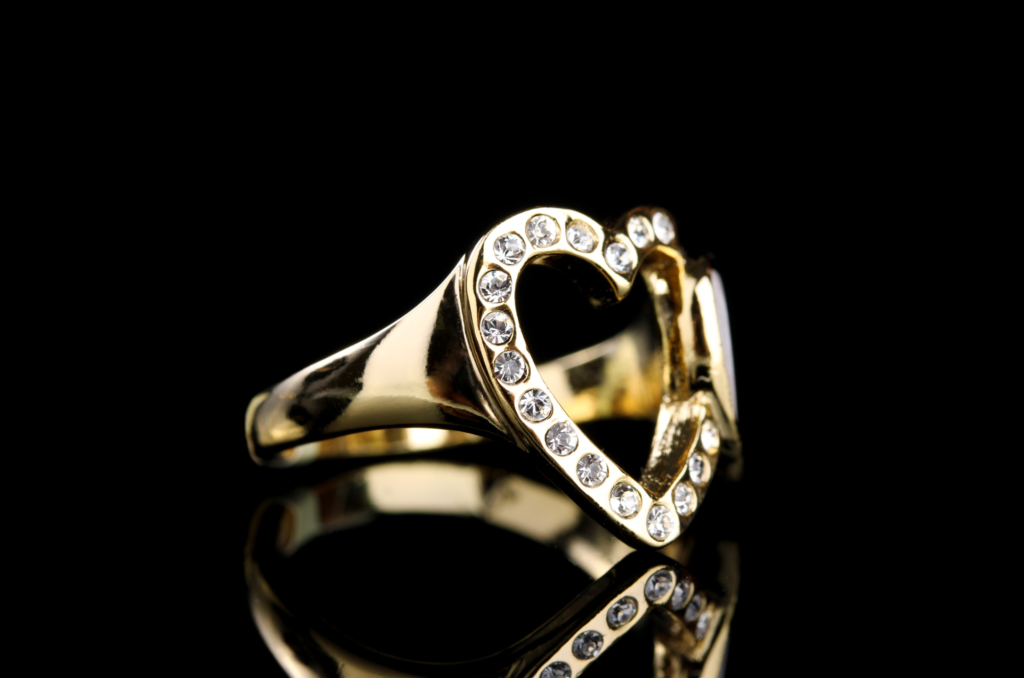 perfect valentine's day gift, gold ring, gold heart ring