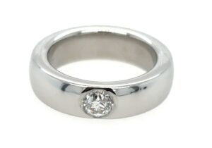 custom wedding band